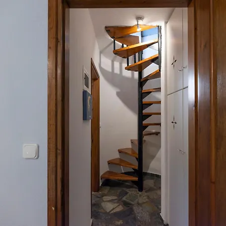 Elena's Traditional Dreamhouse * Krotiri