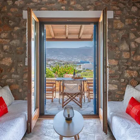 Elena's Traditional Dreamhouse