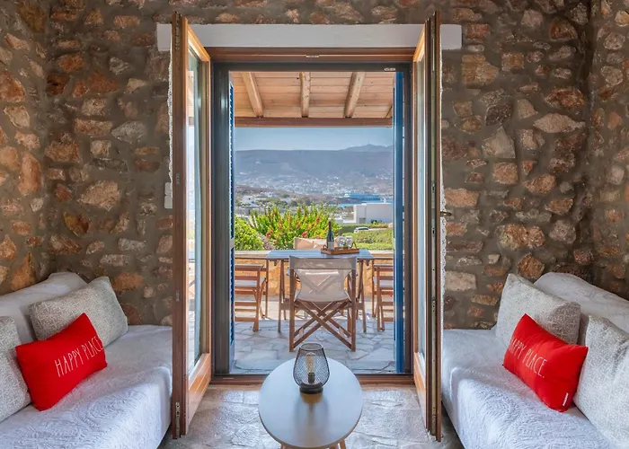 Elena's Traditional Dreamhouse